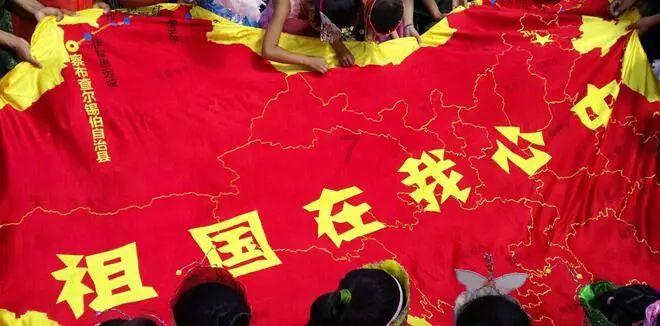 逃离昏暗的废弃城